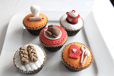 24 Caissettes Cupcakes ROUGE Metallique - Planète Gateau