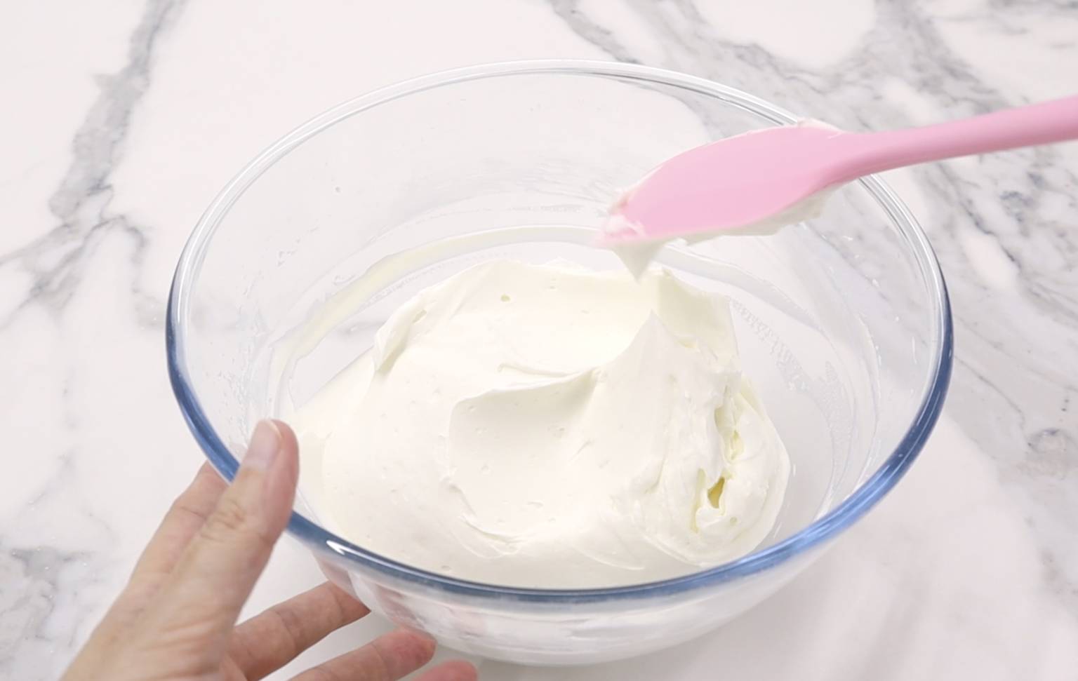 Glaçage au Cream Cheese Facile et Léger Dolce Dita Academy