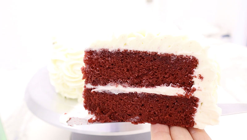 Gâteau rouge velours pour 8 personnes - Recettes - Elle à Table