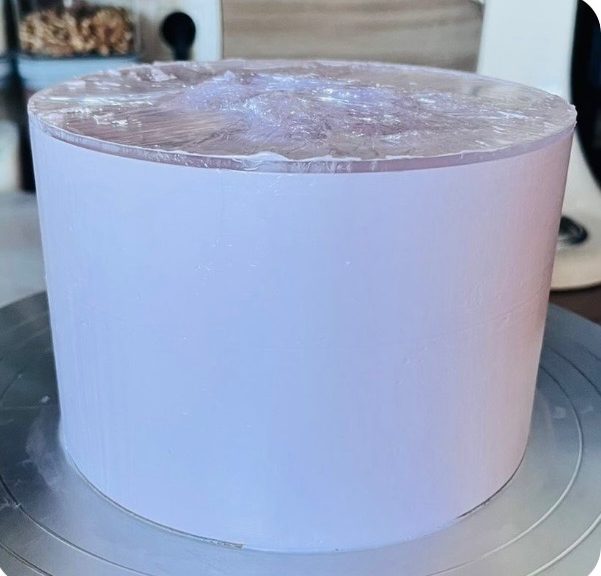 Layer cake d’une élève, parfaitement lisse